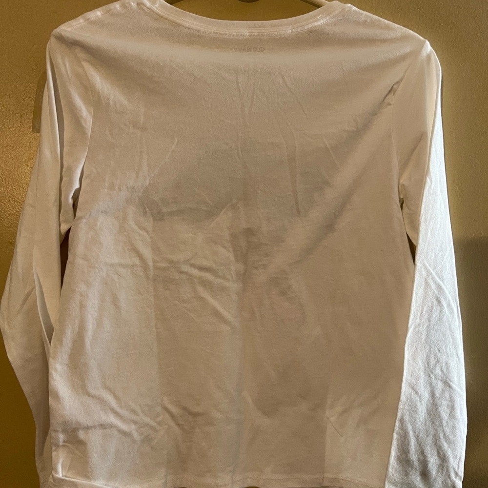 Old Navy Cream Tee - Picture 2 of 4